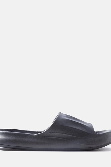 Pelēkas vīriešu čības,... 2