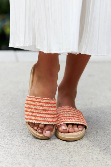 Capovalle oranžas pītas čības 2