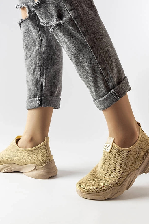 Tumši bēša auduma sieviešu sporta...