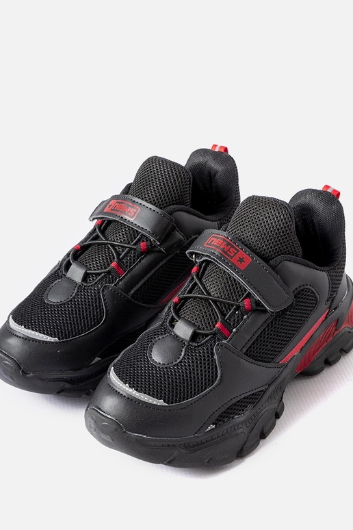 Melni-sarkani sporta apavi ar...