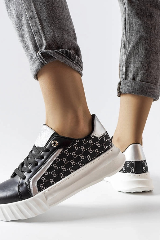 Melnas Giuseppe platformas kedas