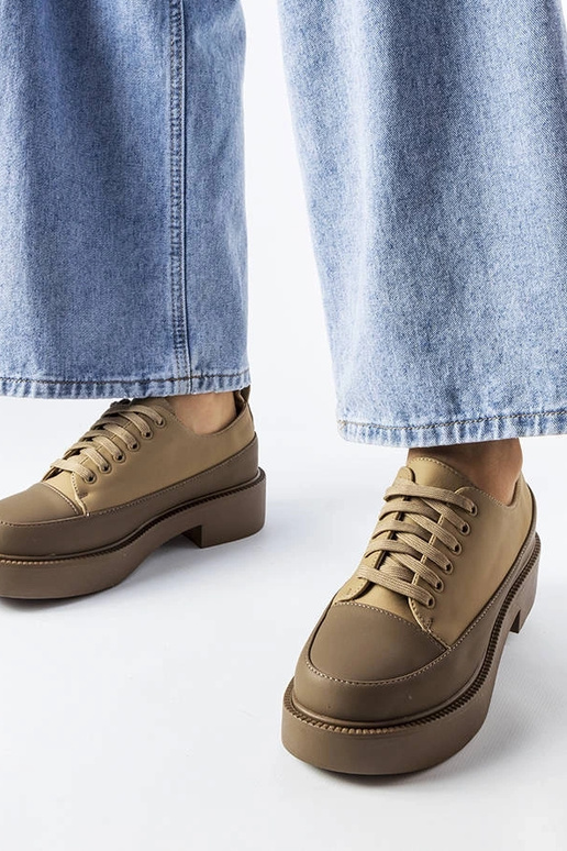 Brūnas plakanas kurpes Merico