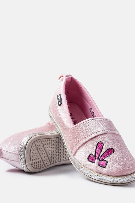 Patria rozā samta baleta dzīvoklis Patria rozā samta baleta dzīvoklis