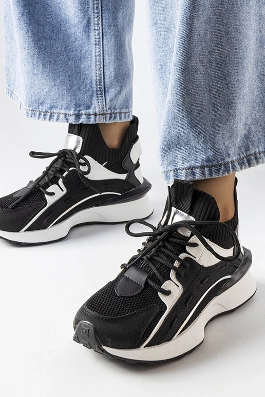 Melnbaltas stilīgas kedas Begins