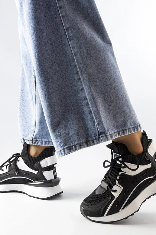 Melnbaltas stilīgas kedas Begins