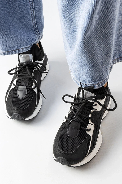 Melnbaltas stilīgas kedas Begins