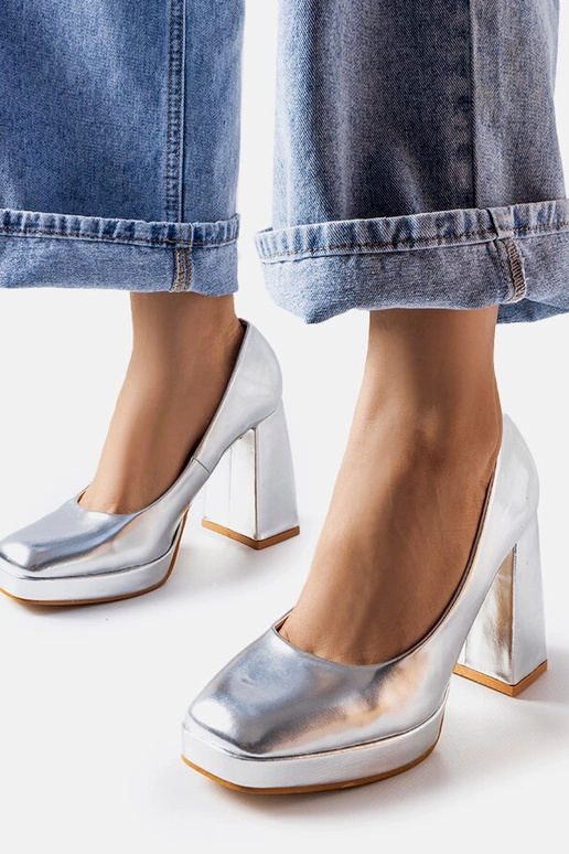 Sudraba Mailly augstpapēžu pumpas