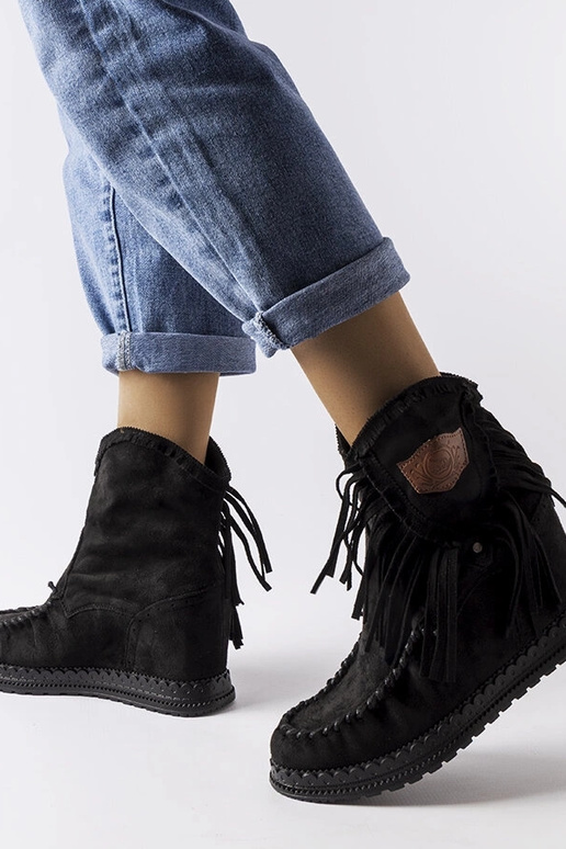 Melni Giudice puszābaki