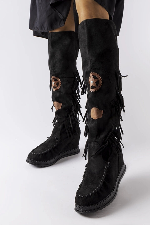 Melni Cascia ķīļzābaki