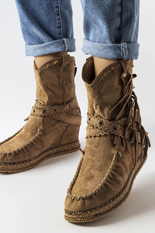 Tumši brūni Teodata ķīļzābaki