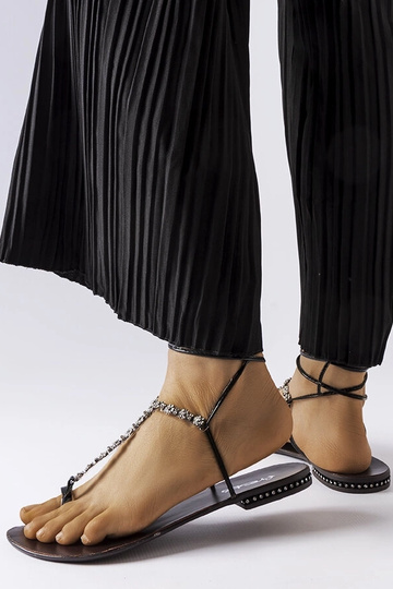 Melni sandales ar cirkonija...