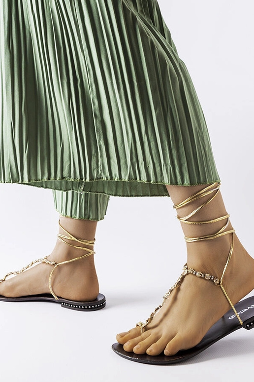 Troghi zelta sandales ar cirkoniem