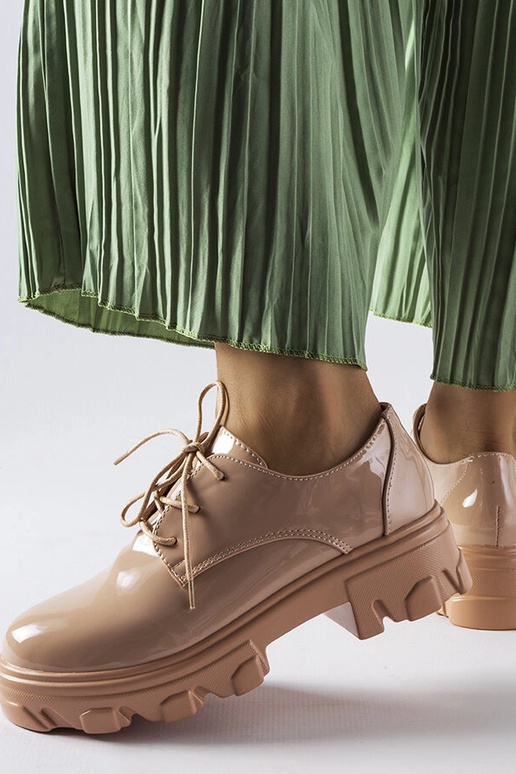 Kelly bēšas lakādas kurpes