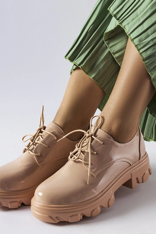 Kelly bēšas lakādas kurpes