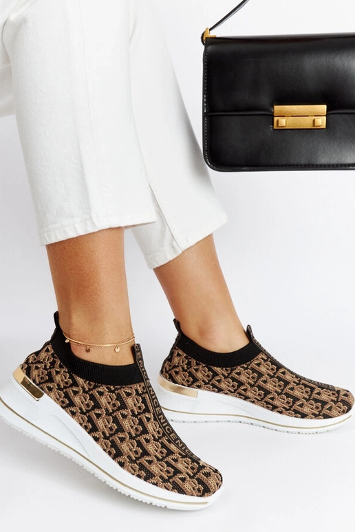 Melni un brūni slīdošie Tartano apavi