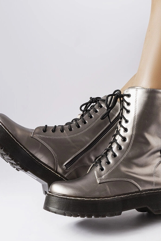 Calcirelli brūnas metāla somas