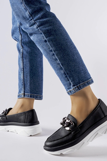 Melnas mokasīns ar ķēdi,...