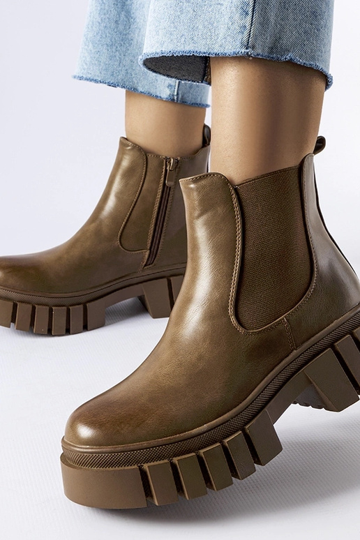 Brūni platformas puszābaki no Giusy