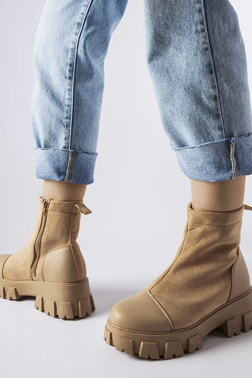 Smilšu krāsas mākslīgā zamša darba...