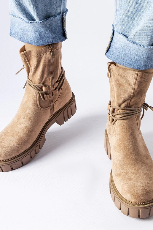 Bēši šņorzābaki Averardo