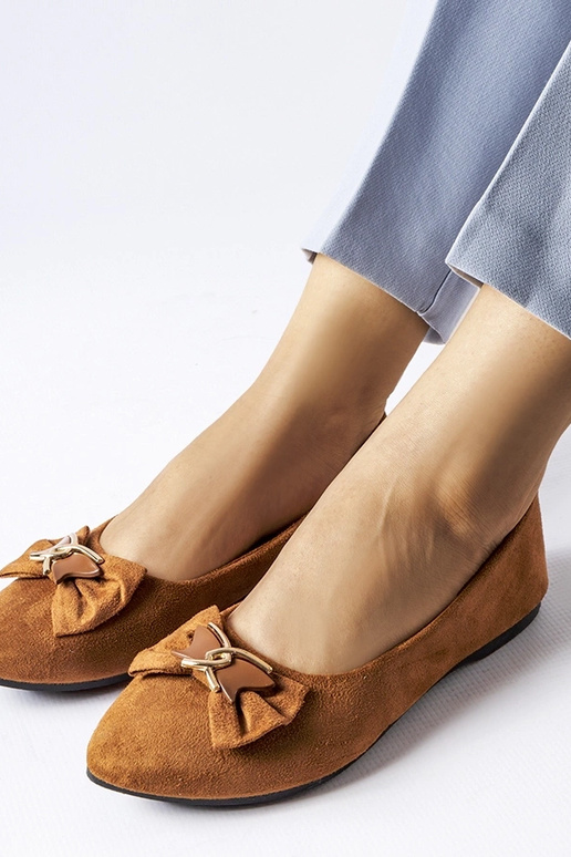 Jette Brown smailo pirkstu balerīnas