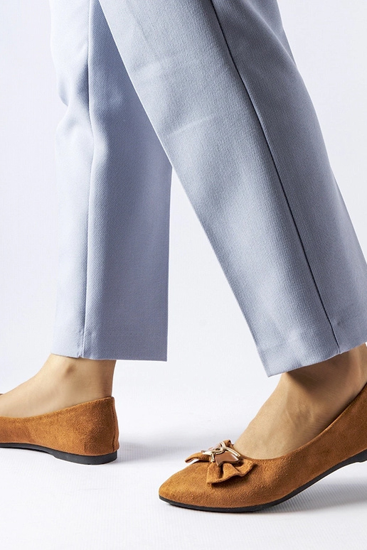 Jette Brown smailo pirkstu balerīnas