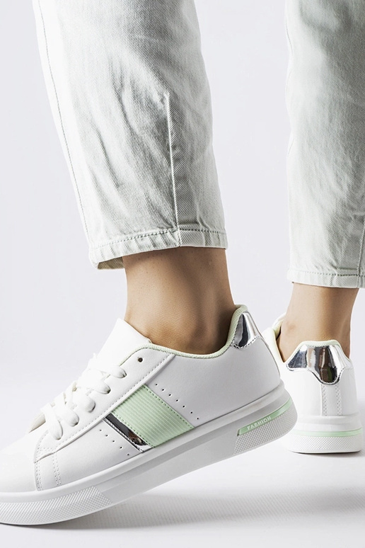 Baltas sporta apavi ar piparmētru...