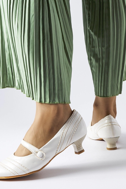 Baltas zempapēžu pumpas Sant'Antonio