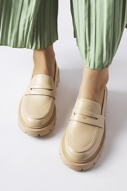 Smilšu krāsas eleganti mokasīni,...