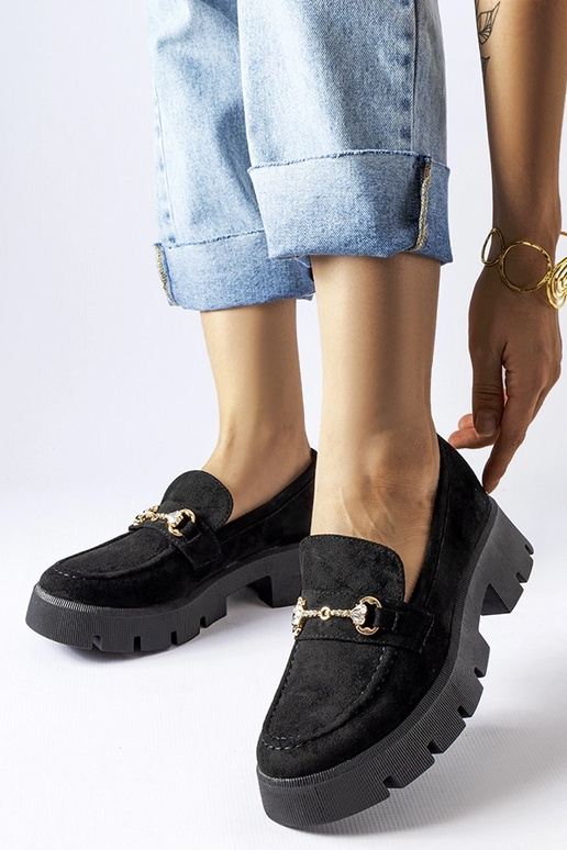 Melni loaferi ar sprādzi un...