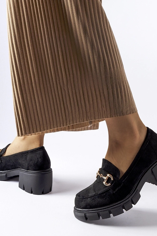 Melnas augstpapēžu kurpes Irmina