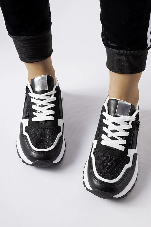 Melni dekorēti sporta apavi, „Camuzzoni"