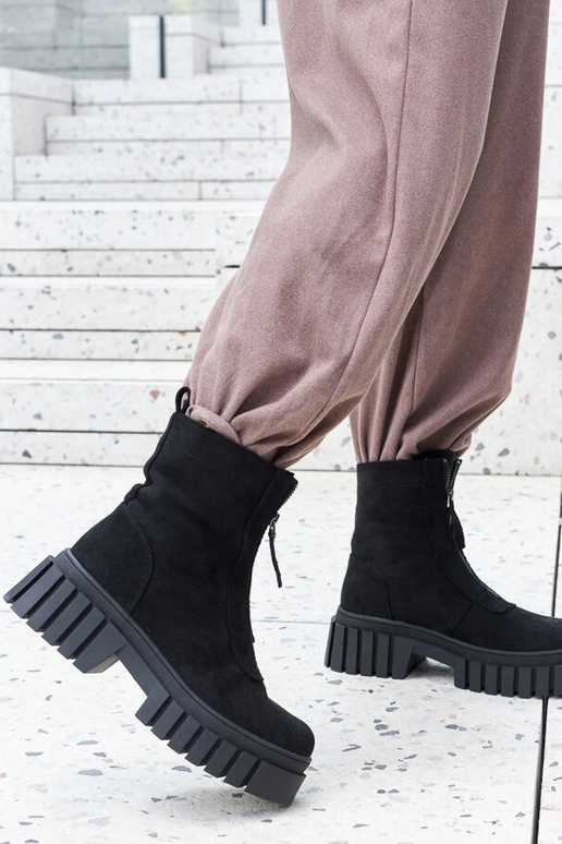 Melni izolēti sieviešu puszābaki ar...