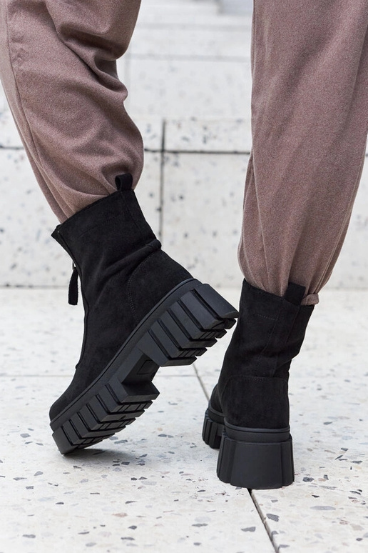 Melni izolēti sieviešu puszābaki ar...