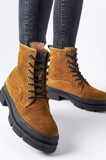 Brūni ādas darba apavi,...