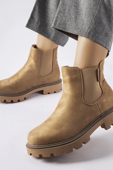 Smilšu krāsas ziemas...