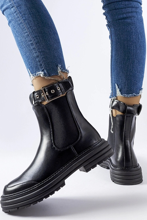 Melni puszābaki ar dekoratīvu aizdari...