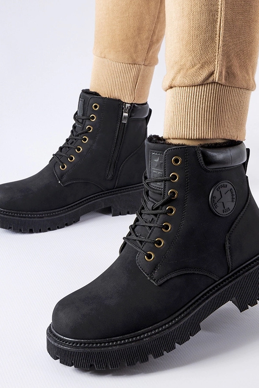 Melni izolēti Doutor zābaki