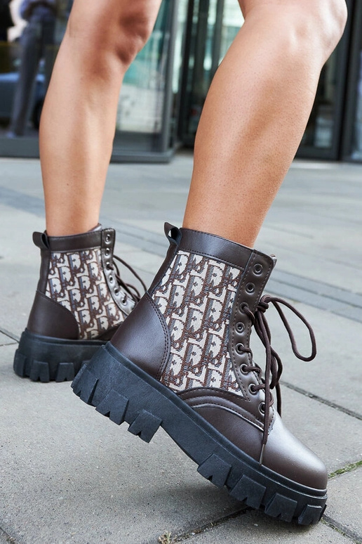 Brūni puszābaki ar dekoratīviem...