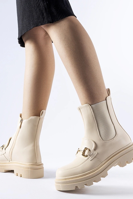 Bēši puszābaki ar redzamu aizsargu...