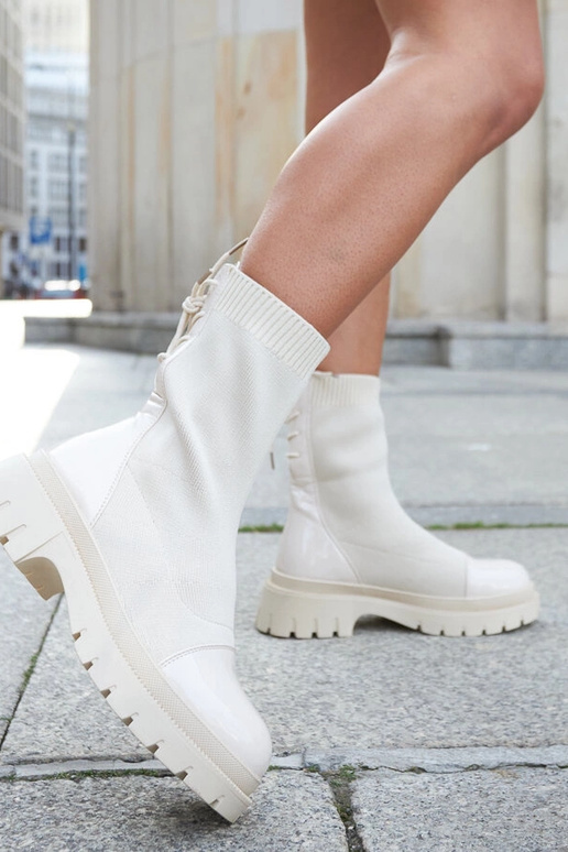 Albertina smilškrāsas zeķu-lakādas...