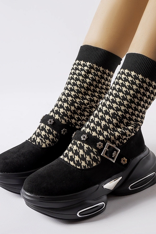 Ivana melnie kurta zoba puszābaki