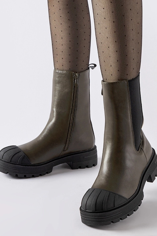 Porcigatone tumši zaļi izolēti...