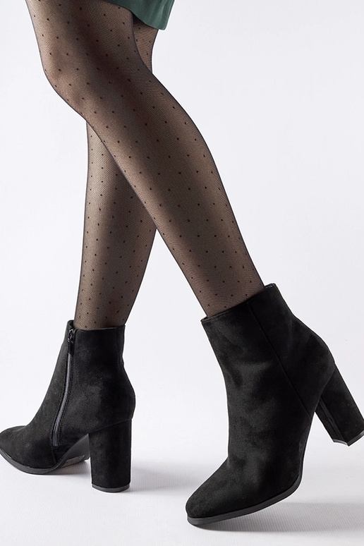 Melni Torricelli puszābaki ar papēdi