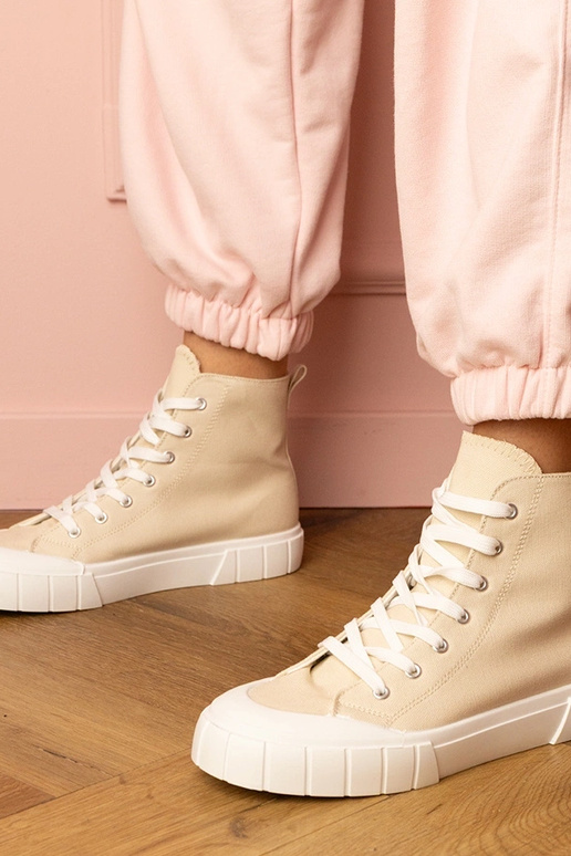 Smilšu krāsas zābaki virs potītes,...