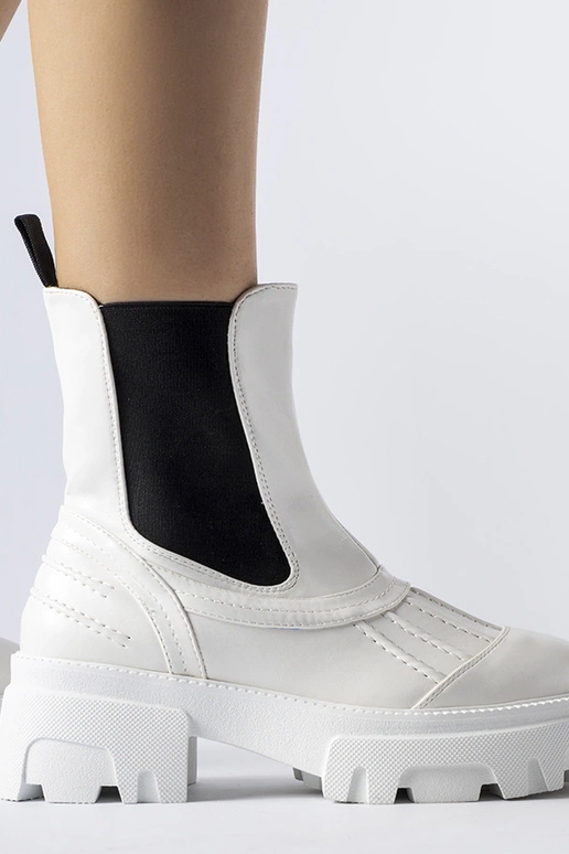 Baltie masīvie ziemas darba apavi,...