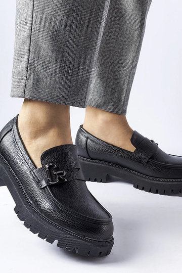 Melni klasiskie mokasīni ar...