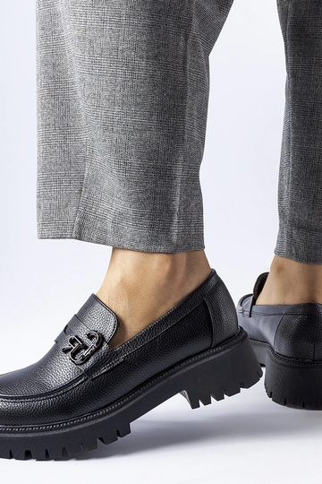 Melni klasiskie mokasīni ar... 2