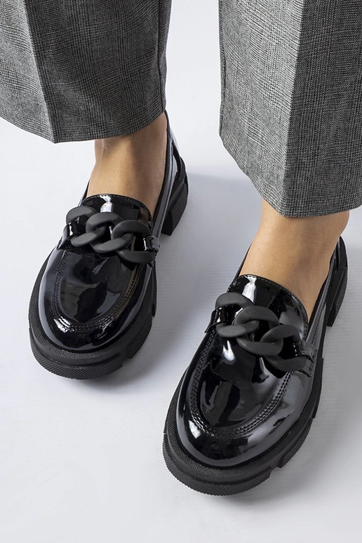 melni lakoti mokasīni ar ķēdi Suelli