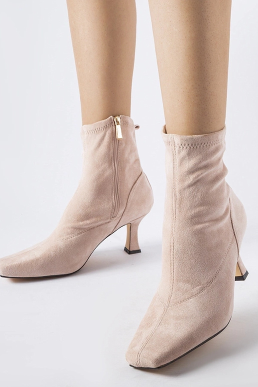 Rozā zempapēžu puszābaki Lucerne